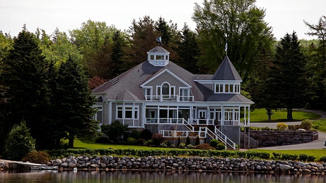 Grand Coastal Residence